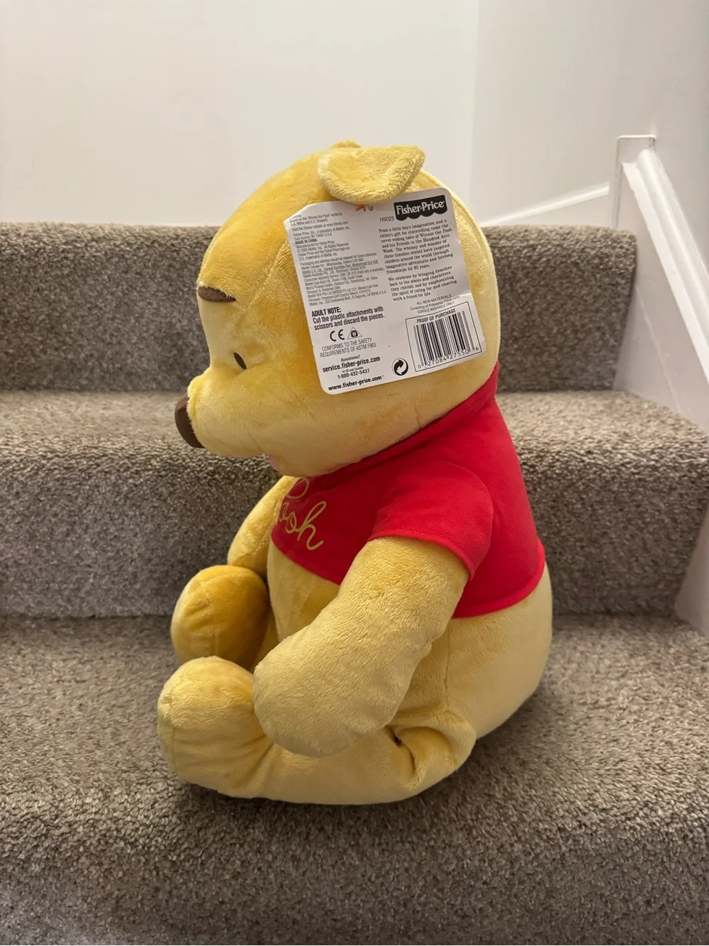 Winnie the Pooh 24-inch Jumbo Plush Bear 80th Anniversary 2005 W/Toys R Us Tag